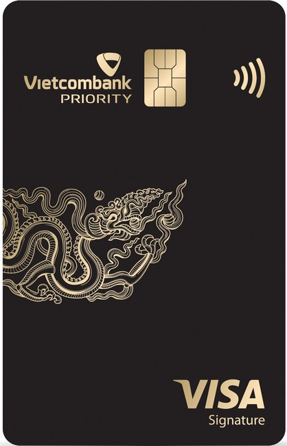 The-tin-dung-Vietcombank-Visa-Signature.png