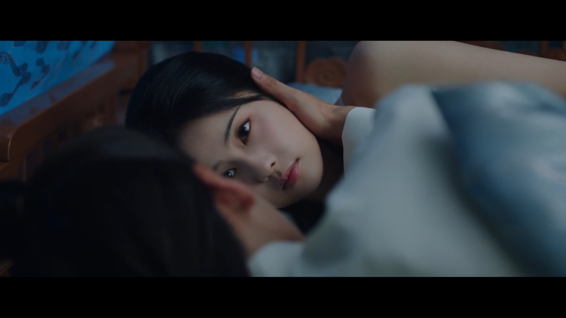 Screenshot_20250517-080949_R phim.jpg