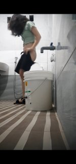 Screenshot_20231010-173143_MX Player Pro.jpg